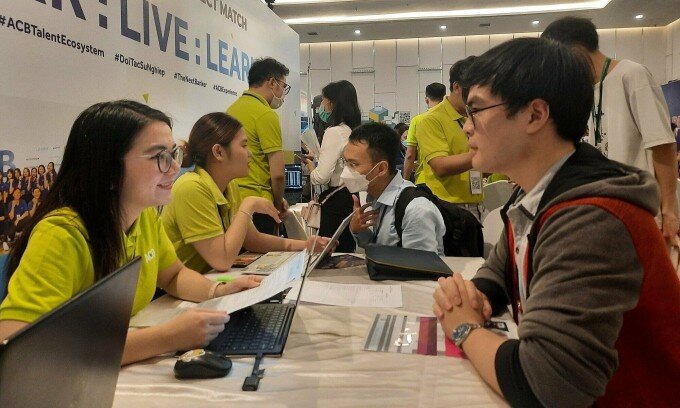 Nhiều lao động miền Nam ra Bắc tìm cơ hội