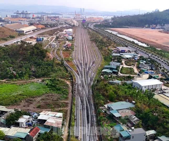 Nhen nhóm hy vọng hồi sinh tuyến đường sắt ‘treo’ gần 15 năm ảnh 1