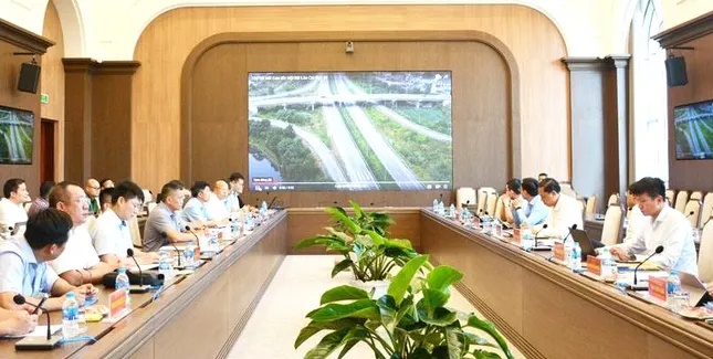 Dự án mở rộng cao tốc Yên Bái - Lào Cai sẽ hoàn thành trong năm 2026 ảnh 1