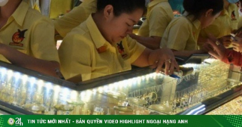 Giá vàng hôm nay, 15-7: Bất ngờ giảm mạnh