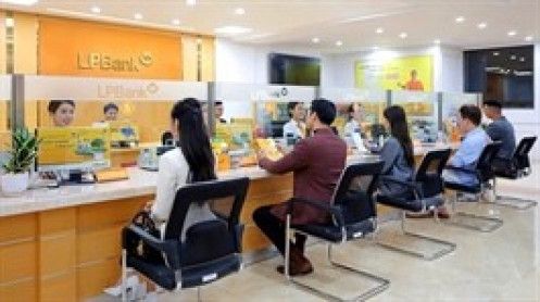 Dư nợ cho vay tăng 11%, lợi nhuận LPBank nhích nhẹ trong nửa đầu năm