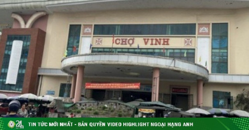 Chợ truyền thống vắng khách, tiểu thương buồn thiu như chợ chiều