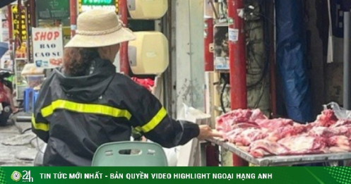 Tiểu thương 'chật vật' giữ khách trước dịch tả lợn Châu Phi