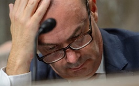 Đăng tin giả Chủ tịch Fed từ chức, Thượng nghị sĩ Mỹ vội vã xóa bài