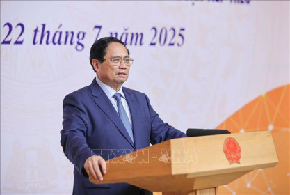 Thủ tướng: Ngoại giao kinh tế phục vụ mục tiêu tăng trưởng 8,3 - 8,5% năm 2025