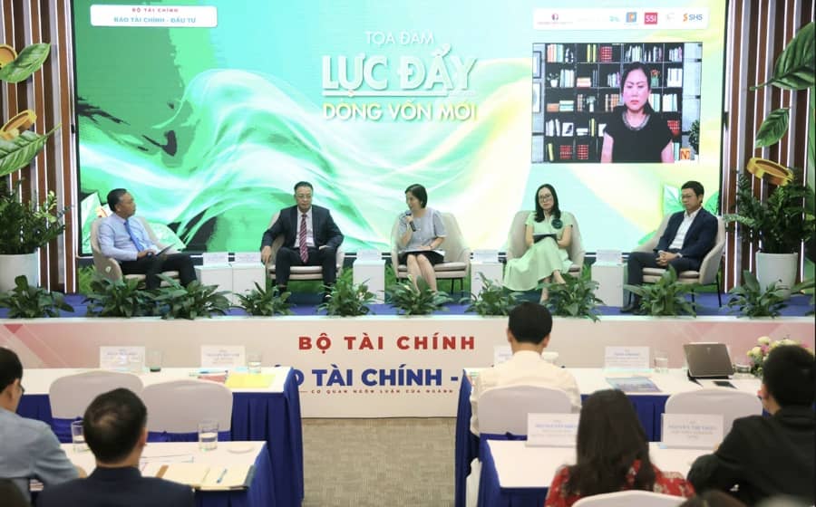 Nên có giải pháp hút dòng tiền từ vàng, tiết kiệm vào chứng khoán