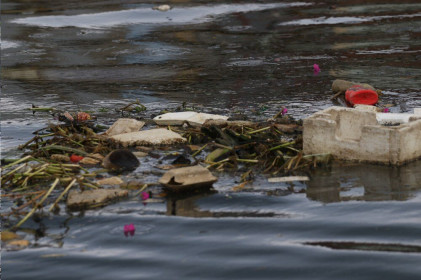 Cần hơn 21.000 tỉ đồng để cứu 4 dòng sông ô nhiễm tại Hà Nội