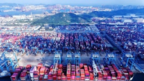 Thuế quan Trump có thể khiến xuất khẩu Trung Quốc sang Mỹ giảm 485 tỷ USD đến năm 2027