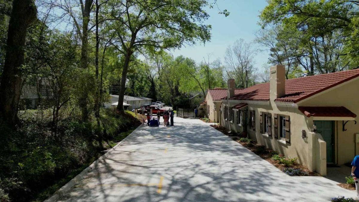 Người phụ nữ U50 tận dụng thứ bỏ hoang của người khác thành nguồn thu 5 tỷ/năm