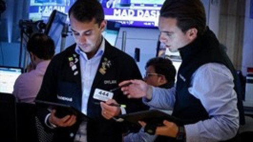 Dow Jones mất hơn 200 điểm khi đàm phán Mỹ-Trung bị đình trệ