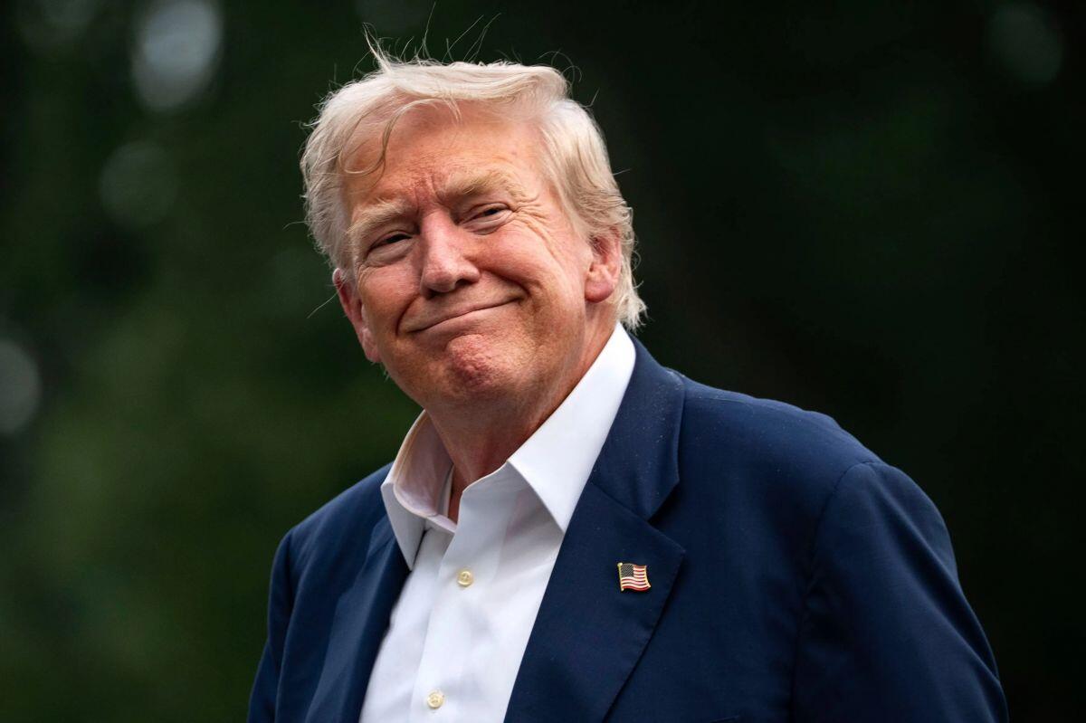 Quốc gia châu Á được ông Trump gọi là “người bạn tốt” có thể phải đối mặt với mức thuế 25%