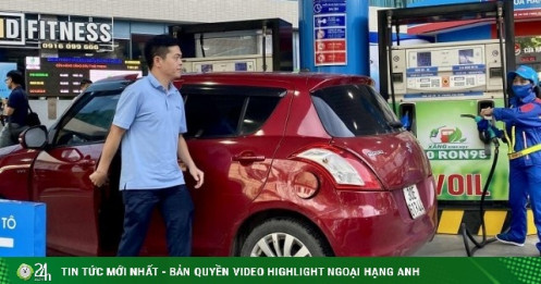 Tấp nập ô tô, xe máy đổ xăng E10 trong ngày đầu bán thí điểm tại Hà Nội