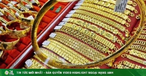Giá vàng cao chót vót, động thái lạ của các công ty vàng