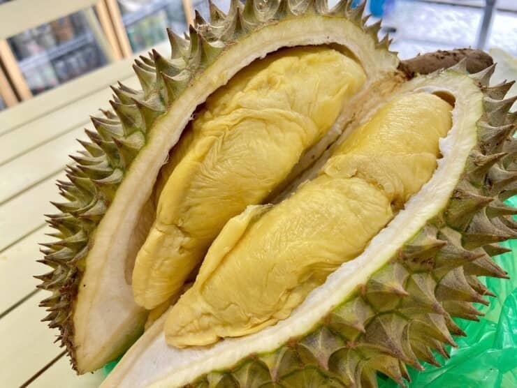 Sầu riêng giá rẻ 'đổ bộ' Hà Nội, 1 ngày bán gần 3 tấn