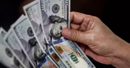Dự báo về tiền Việt khi giá USD liên tục trồi sụt
