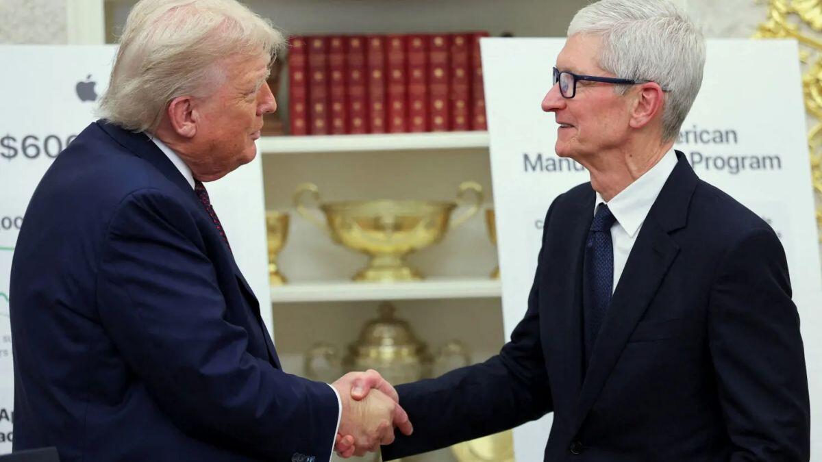 Vốn hóa Apple tăng 400 tỷ USD sau chuyến thăm Nhà Trắng của Tim Cook