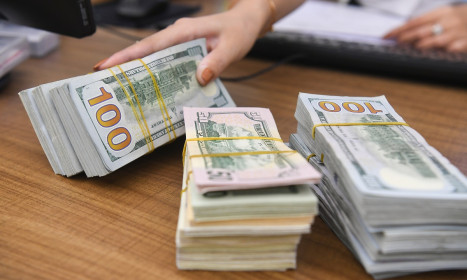 Bộ Tài chính đề xuất bỏ cấp giấy phép đầu tư ra nước ngoài