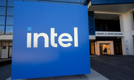 Cổ phiếu Intel tăng vọt vì khả năng chính phủ mua cổ phần