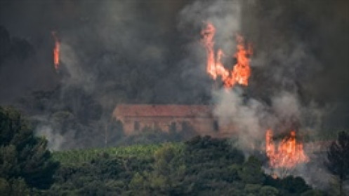 Cuộc chiến vì quyền đầu tư vào "trái phiếu động đất, bão lũ"