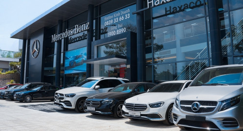 Nhà phân phối ôtô Mercedes giảm lãi nửa đầu năm