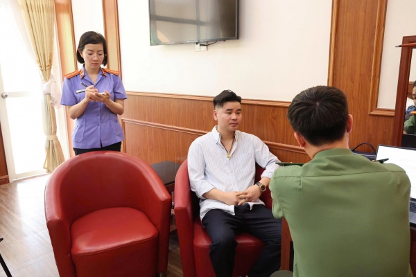 Đường dây đa cấp tổ chức hội thảo lôi kéo hàng nghìn người tham gia bị triệt phá như thế nào?