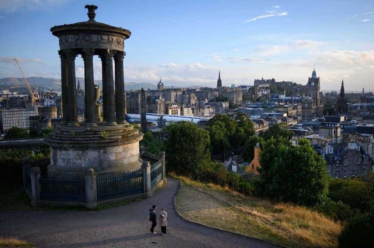 10 thành phố tốt nhất thế giới 2025 đối với người trẻ