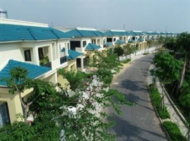 Lãi ròng doanh nghiệp bất động sản nửa đầu năm gấp rưỡi cùng kỳ