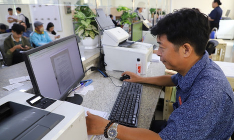 Người dân TP HCM thực hiện thủ tục hành chính không phụ thuộc nơi ở thế nào?