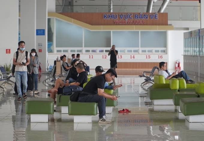 Sân bay Long Thành nhìn từ bài học vắng khách ở bến xe Miền Đông mới
