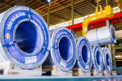 Thép Nam Kim bị xử phạt thuế, lợi nhuận nửa đầu năm giảm hơn nửa