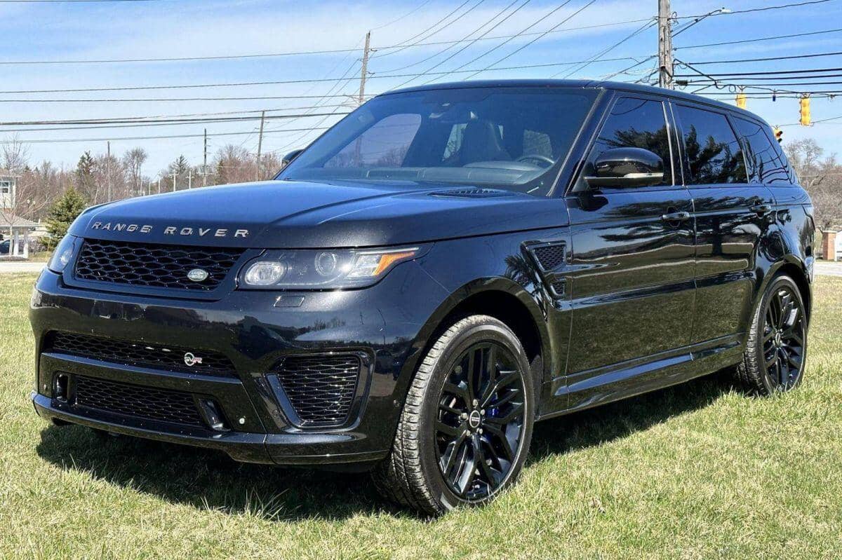 Land Rover triệu hồi hơn 121.000 xe vì lỗi hệ thống treo