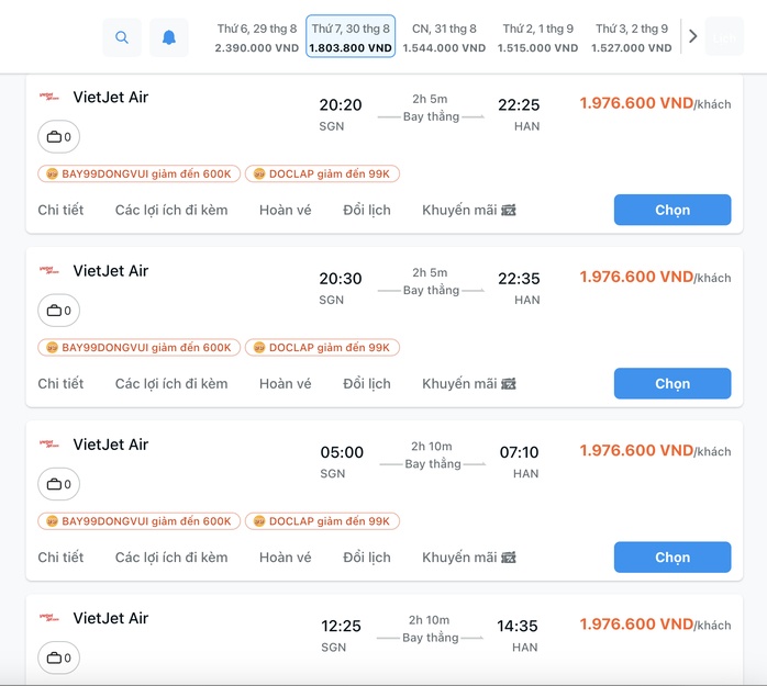 Bất ngờ giá vé máy bay từ TP HCM đi Hà Nội trước lễ diễu binh, diễu hành