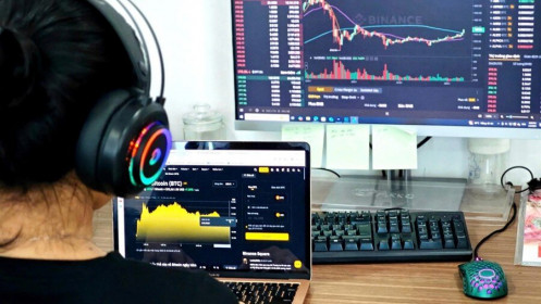 Sau ngân hàng - chứng khoán - bất động sản: Ngành nào sẽ tiếp sóng thị trường?