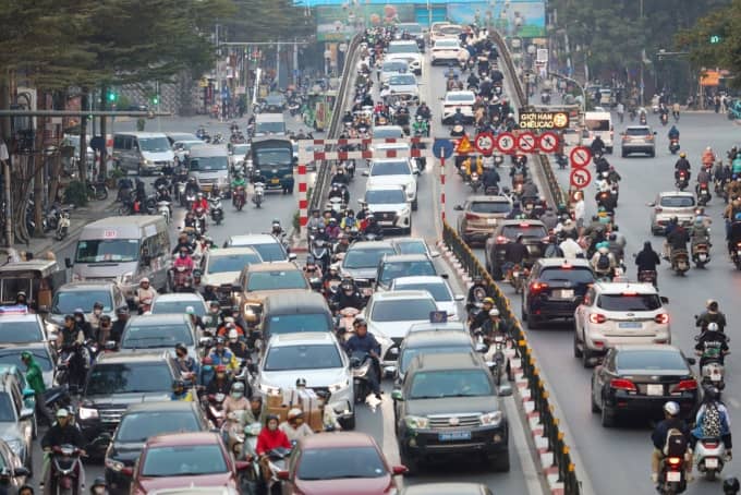 Bộ Chính trị: Sẽ áp chỉ tiêu tiết kiệm năng lượng cho từng ngành, địa phương