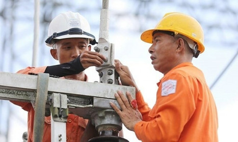 'EVN cần làm rõ khoản lỗ 45.000 tỷ đồng muốn đưa vào giá điện'