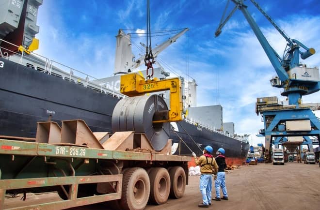 Thị trường thép HRC Việt Nam: Người mua dần “quay lưng” với thép nhập khẩu