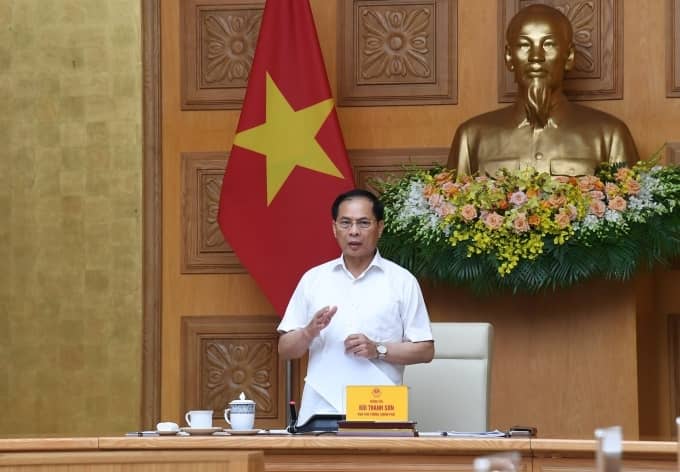 Phó Thủ tướng: Xử nghiêm chủ đầu tư dự án điện chậm tiến độ