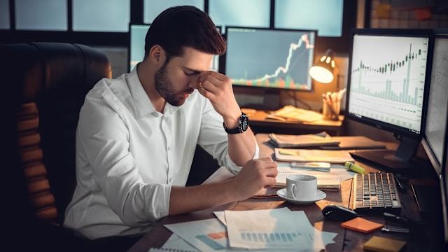 Bẫy tâm lý của người thông minh trong đầu tư: Tin rằng chiến lược phức tạp sẽ mang lại lợi nhuận cao