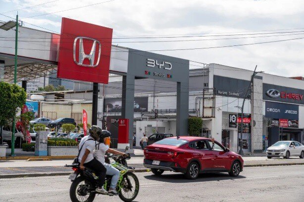 Thêm đòn thuế lên ô tô Trung Quốc và châu Á trước cuộc đàm phán của Mexico với Mỹ, Canada?