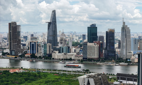 Đề xuất 5 ngành dịch vụ 'ưu tiên chiến lược' tại TP HCM