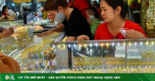 Giá vàng hôm nay 16-9: Vàng thế giới vọt tăng