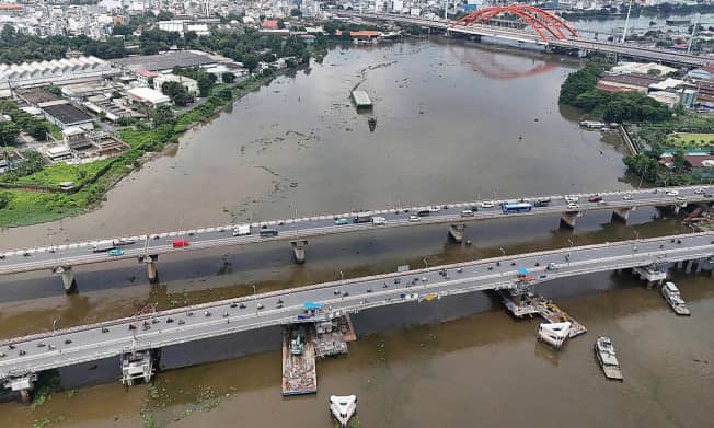 Ba tháng kỹ sư Việt nâng cầu Bình Triệu nặng 11.000 tấn