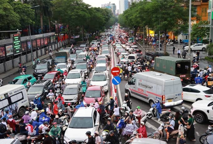 Người dân chuyển sang phương tiện xanh sẽ được hỗ trợ tài chính