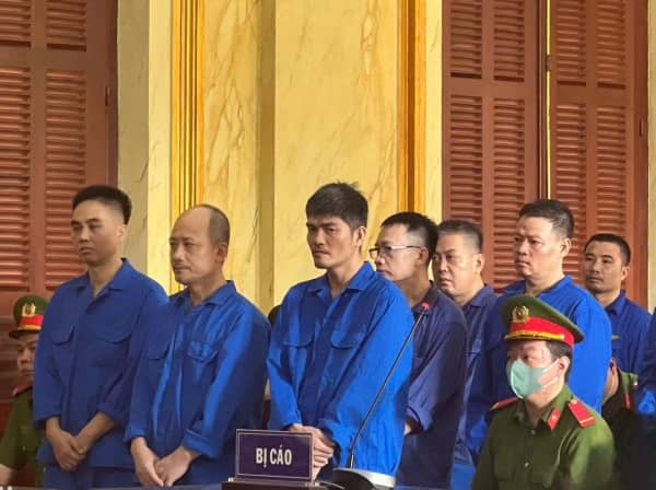 Tuyên án 14 bị cáo buôn lậu 113 kg vàng từ Camphuchia về Việt Nam