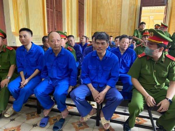 Tuyên án 14 bị cáo buôn lậu 113 kg vàng từ Camphuchia về Việt Nam