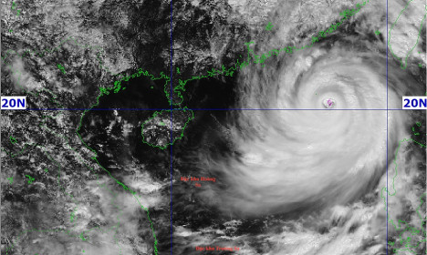 Lý do bão Ragasa tăng - giảm cấp nhanh