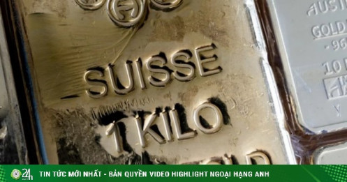 Vàng tăng giá kỷ lục hơn 40% trong năm 2025: Điều gì đang xảy ra?