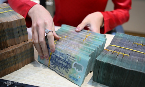 Doanh nghiệp bất động sản ráo riết mua lại trái phiếu trước hạn