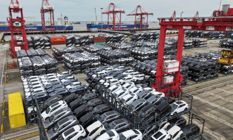 Trung Quốc siết xuất khẩu xe điện