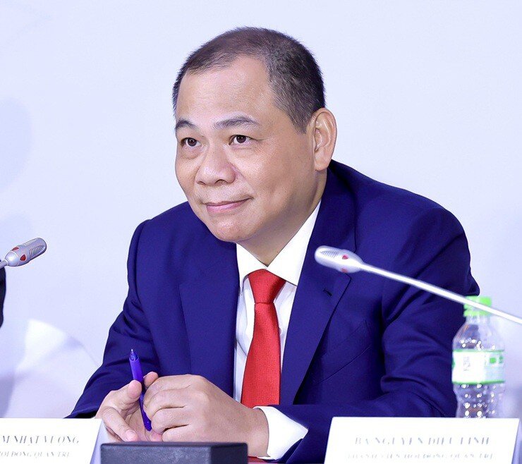 Càng mở rộng kinh doanh, đầu tư lớn cho VinFast, tỷ phú Phạm Nhật Vượng ngày càng giàu